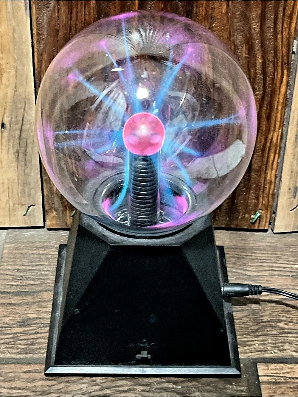 Plasma Ball Light Black & Purple